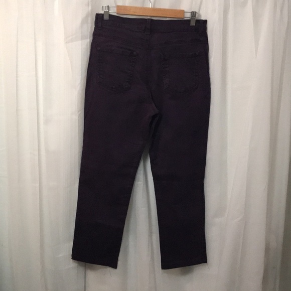 GLORIA VANDERBILT High Rise Straight Leg Mom Jeans—Size—Missy 10Short - Picture 3 of 11
